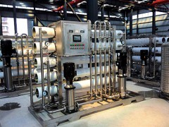 沈阳小型工业反渗透纯净水设备运行中 (144播放)