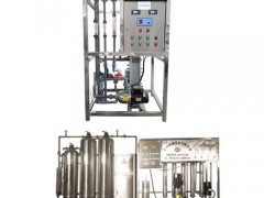 长春客户使用超纯水设备制作车用尿素现场 (164播放)