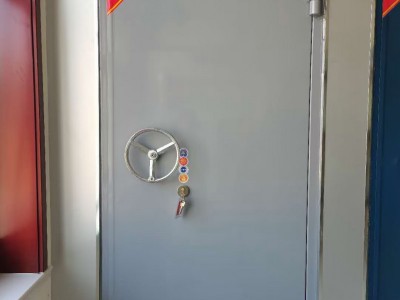 阆阆密闭门，阆阆泄爆窗，密闭门价格